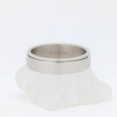 Zilveren Aura fidget ring met gladde minimalistische afwerking – Luminora
