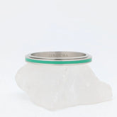 Jade fidget ring in zilverkleurig edelstaal met gladde groene lijn – Luminora