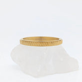 Mello fidget ring in goudkleurig stainless steel met subtiel patroon – Luminora