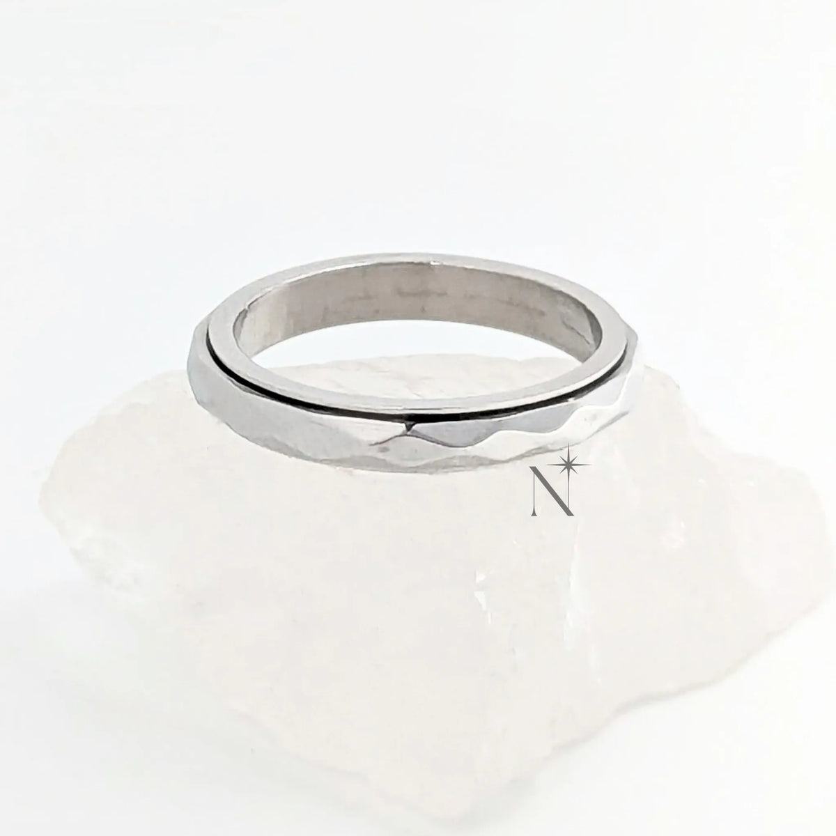 Amara Ring