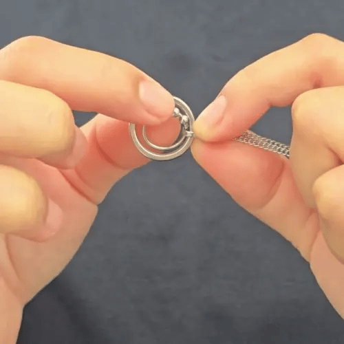 Animatie van de Bead Ketting met beweegbare kralen – fidget ketting van RVS die soepel beweegt voor een rustgevend gevoel.
