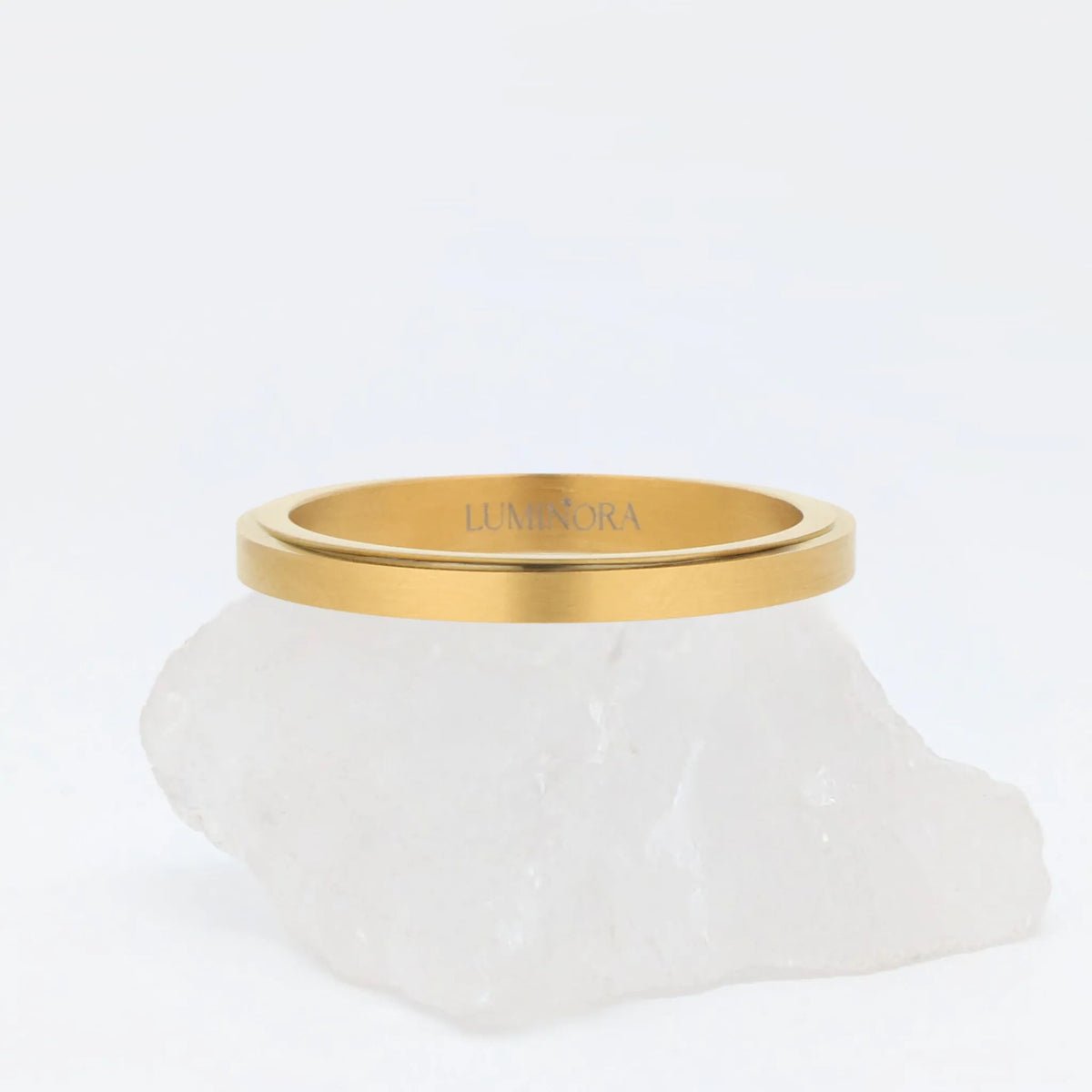 Essence anxiety ring in goud, dunne en elegante strakke uitvoering – Luminora