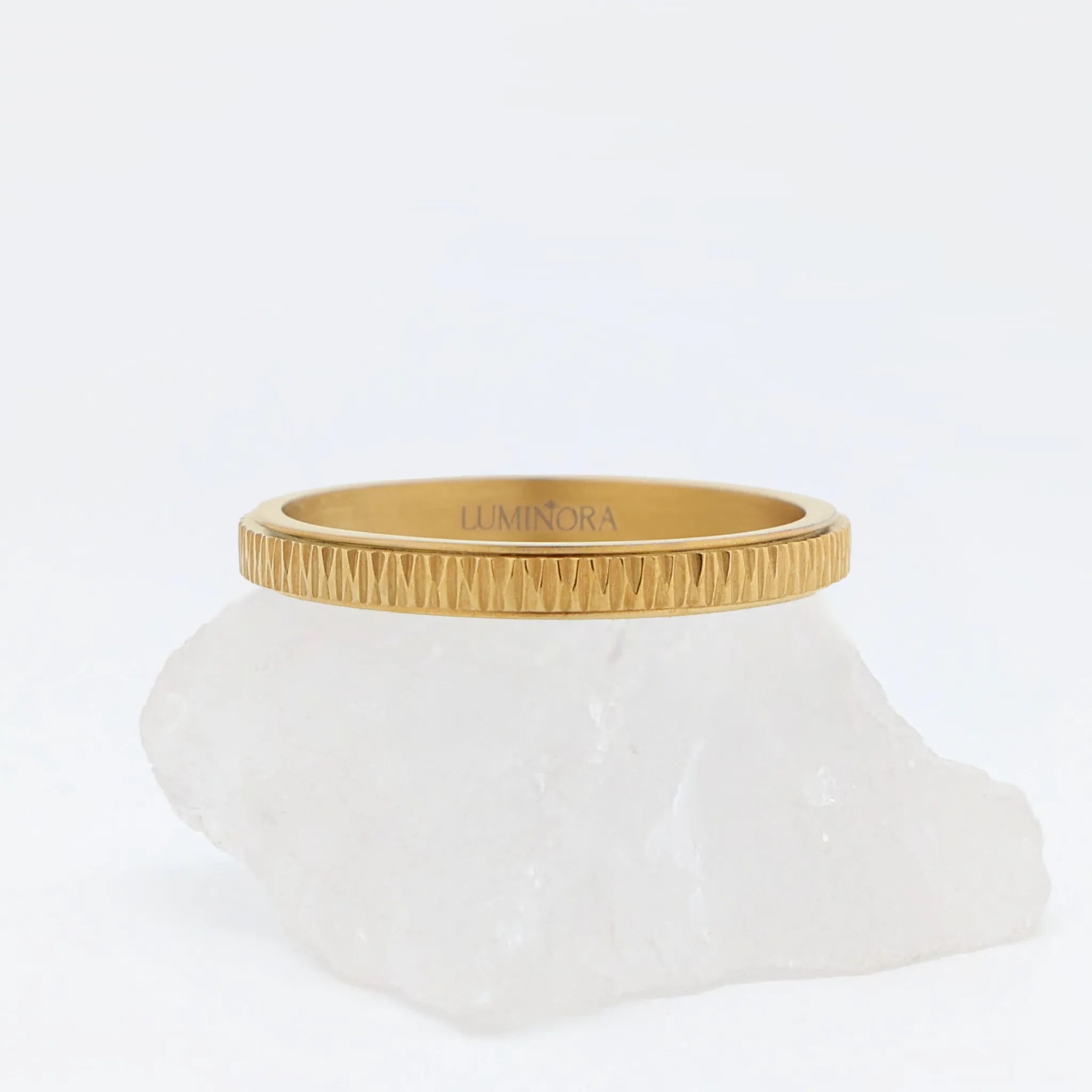 Mello fidget ring in goudkleurig stainless steel met subtiel patroon – Luminora